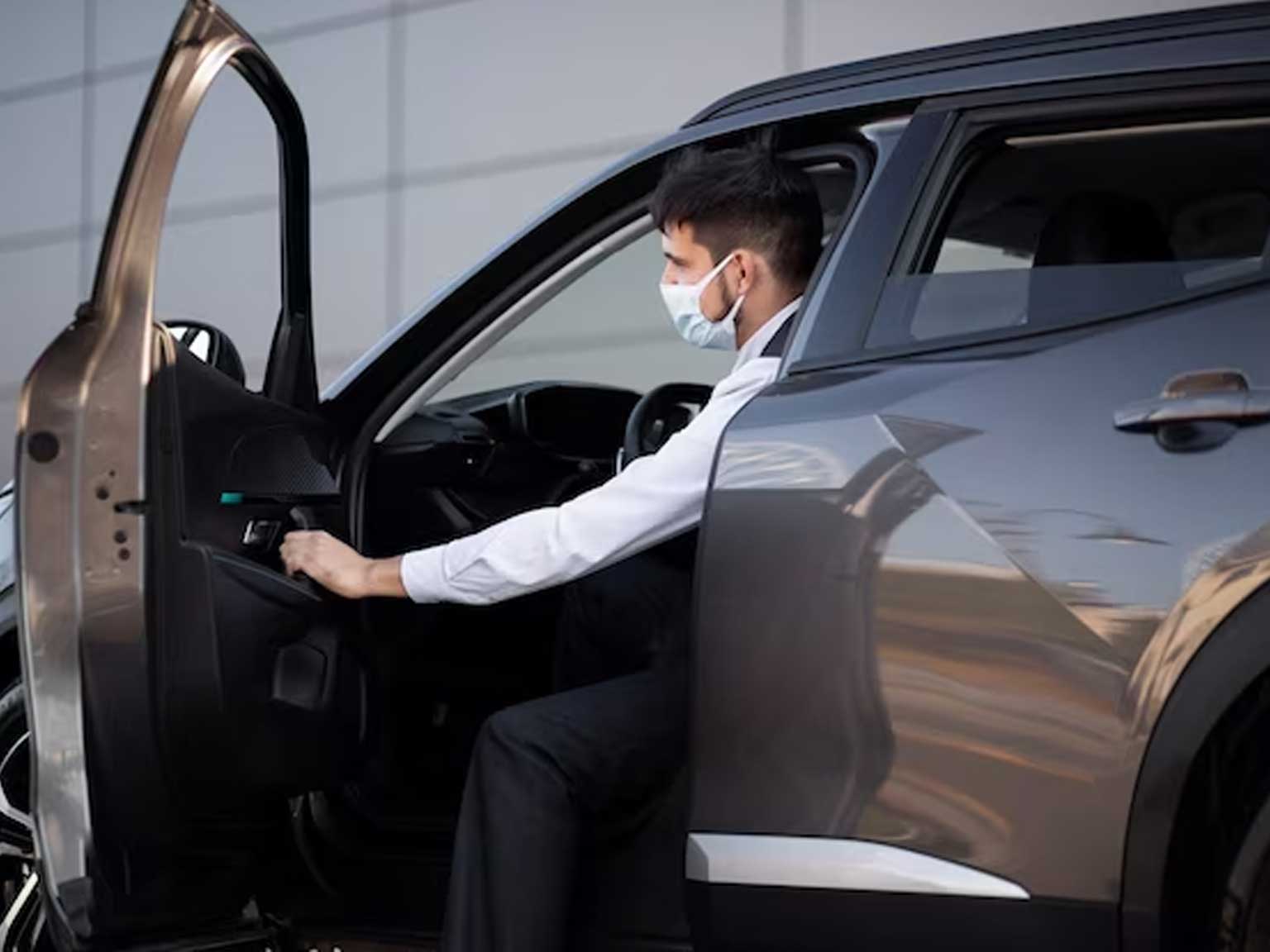private-car-Sydney-airport-service-offers