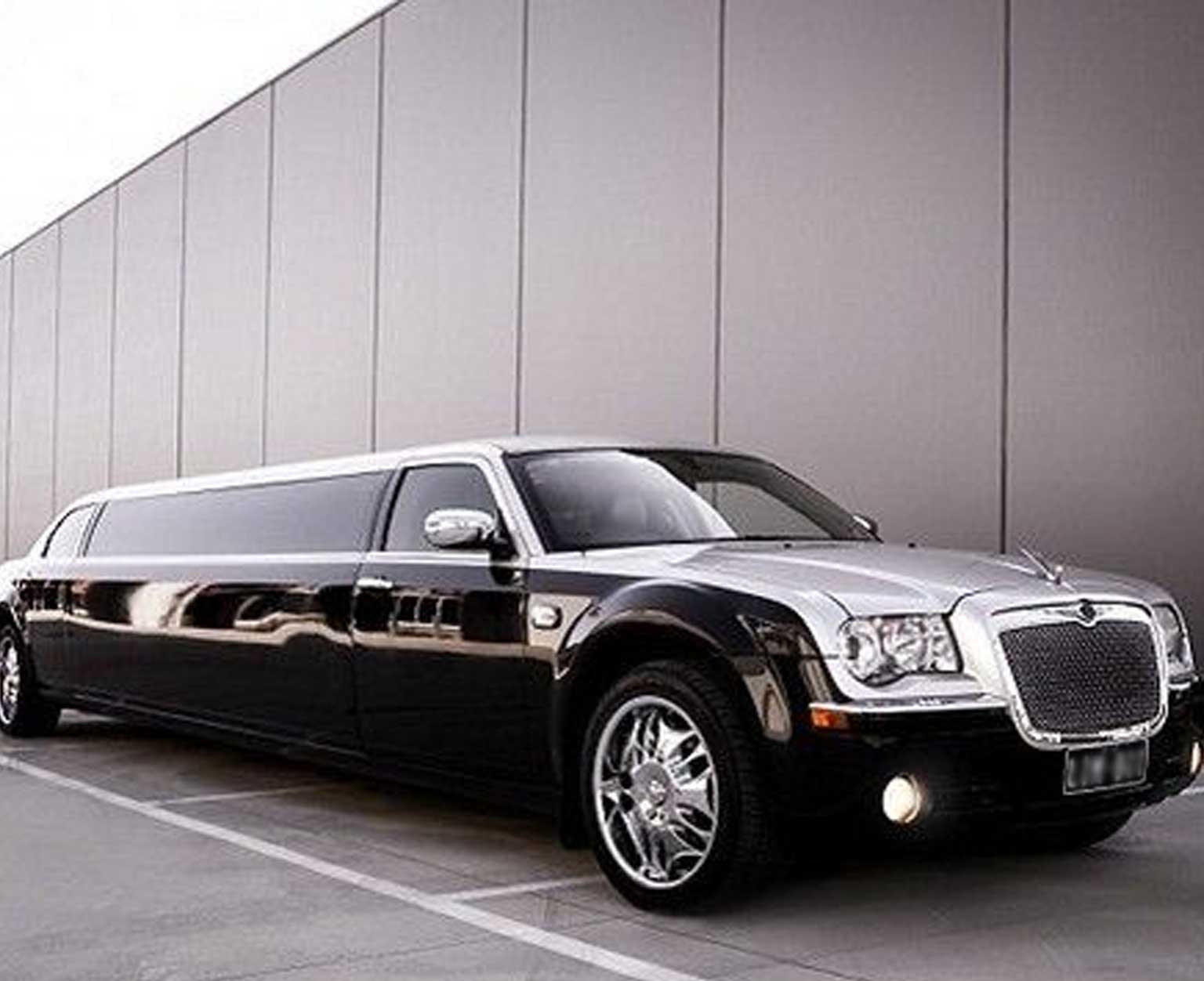 Sydney-CBD-Limos-is-cheap-and-extends